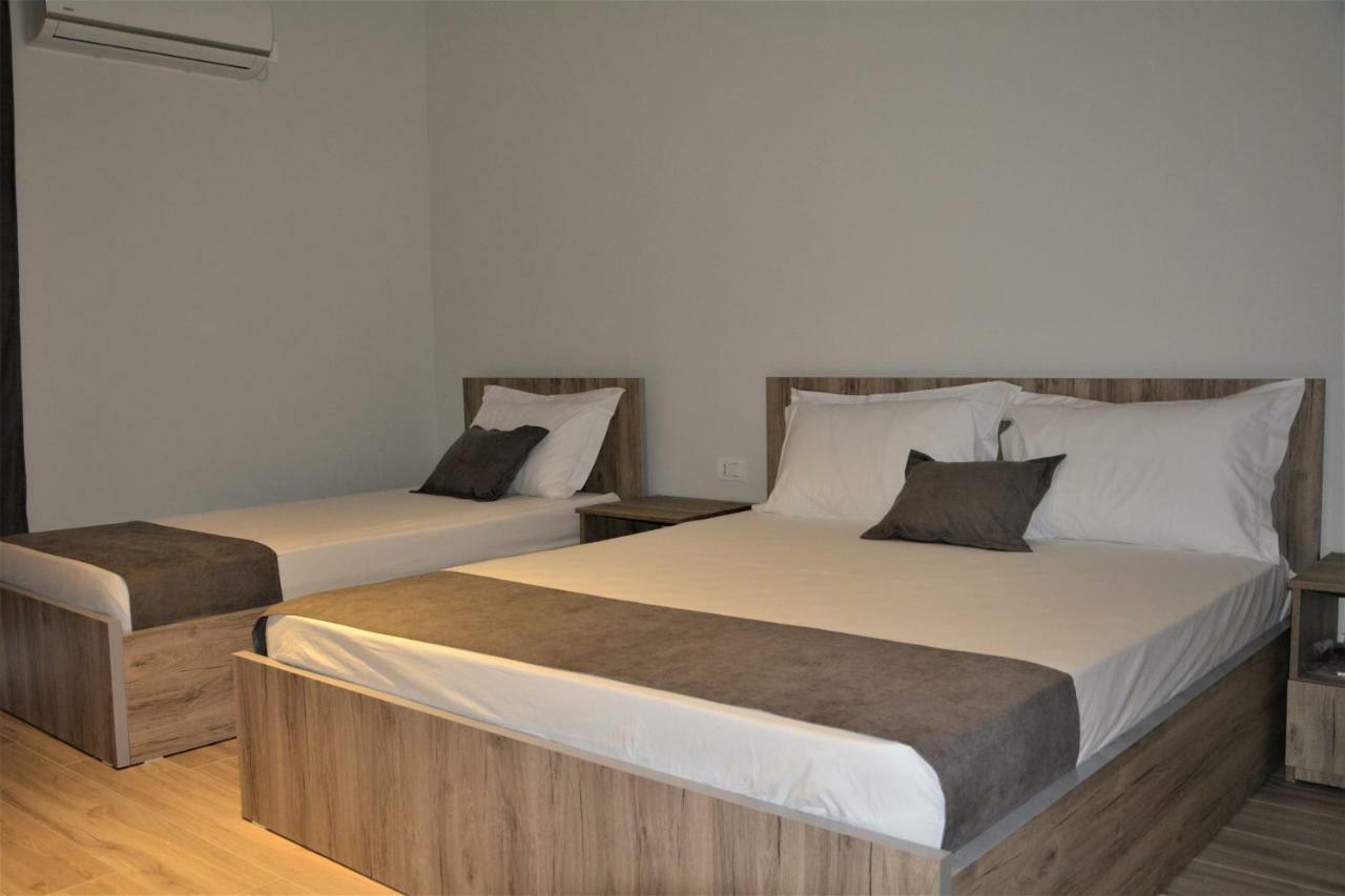 Hotel Vila Nino Berat Exteriér fotografie